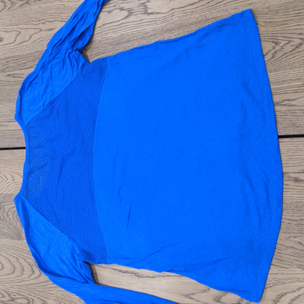 New and Rare. Victoria's Secret Sport. Perforated long sleeve tee. Large…